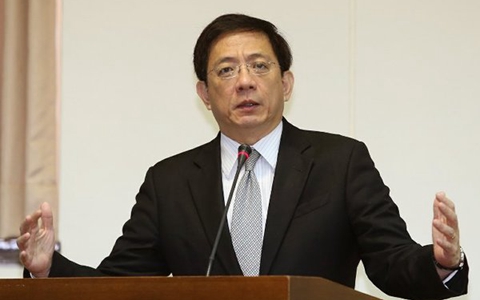 뤤{