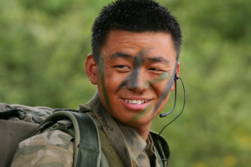 딵