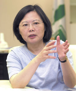 YhWIᨥhJE a2016