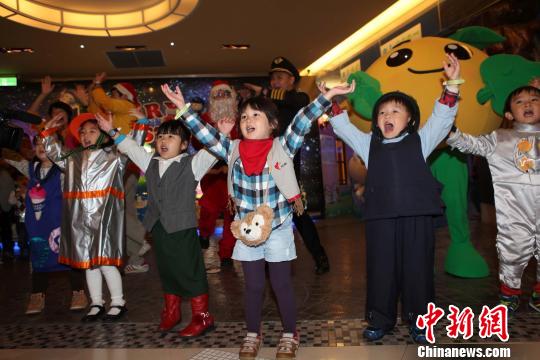 waCx}哥WB()