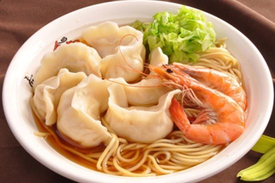 餃子煮面