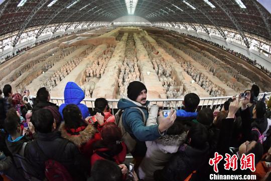 雞年春節863萬人陜西博物館里感受中華文明