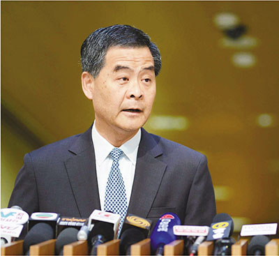 梁振英:不可能不遷不拆增房屋供應是“王道”