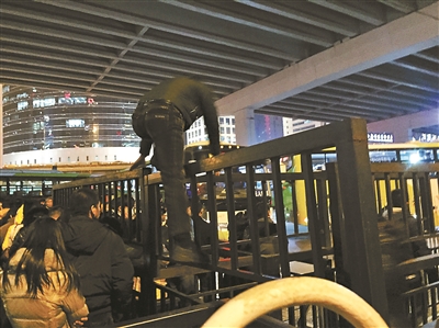 地鐵少了53萬乘客去哪兒了?