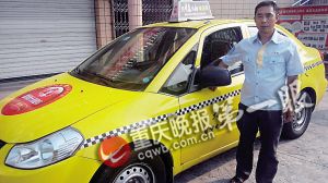 早餐吃了碗冷稀飯 小夥烈日下暈倒路邊 早餐吃了碗冷稀飯 小夥烈日下暈倒路邊