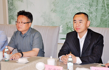 正陽集團董事長出席上海直升機空中遊覽項目專家研討會