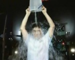 臺政界瘋“冰水澆頭”挑戰冰桶成風潮