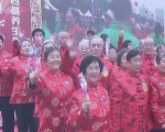 154對老人參加金婚慶典 講述白頭到老的心得