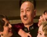 姜文葛優深情相擁