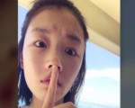 周冬雨素顏：我是“圍裙媽媽”！