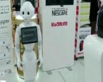 日本：吸引顧客 機器人推銷員來助陣