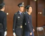 削發明志！成龍親自操刀為房祖名理發